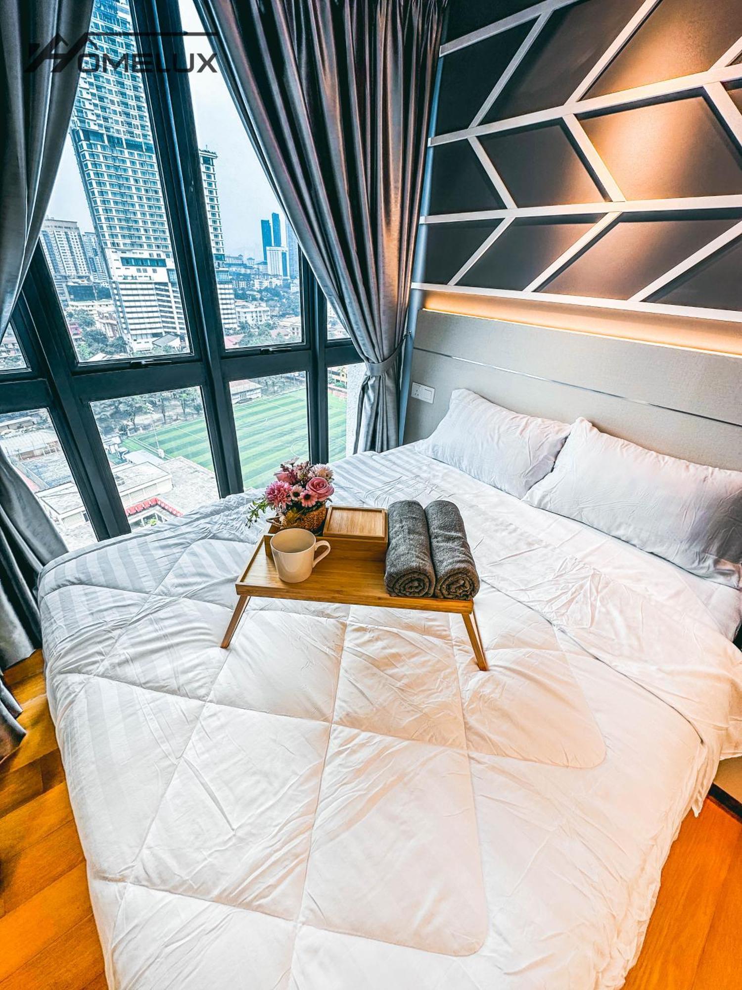 קואלה לומפור The Colony By Infinitum Best Pool View Klcc Trx Merdeka 118 Kl Tower מראה חיצוני תמונה