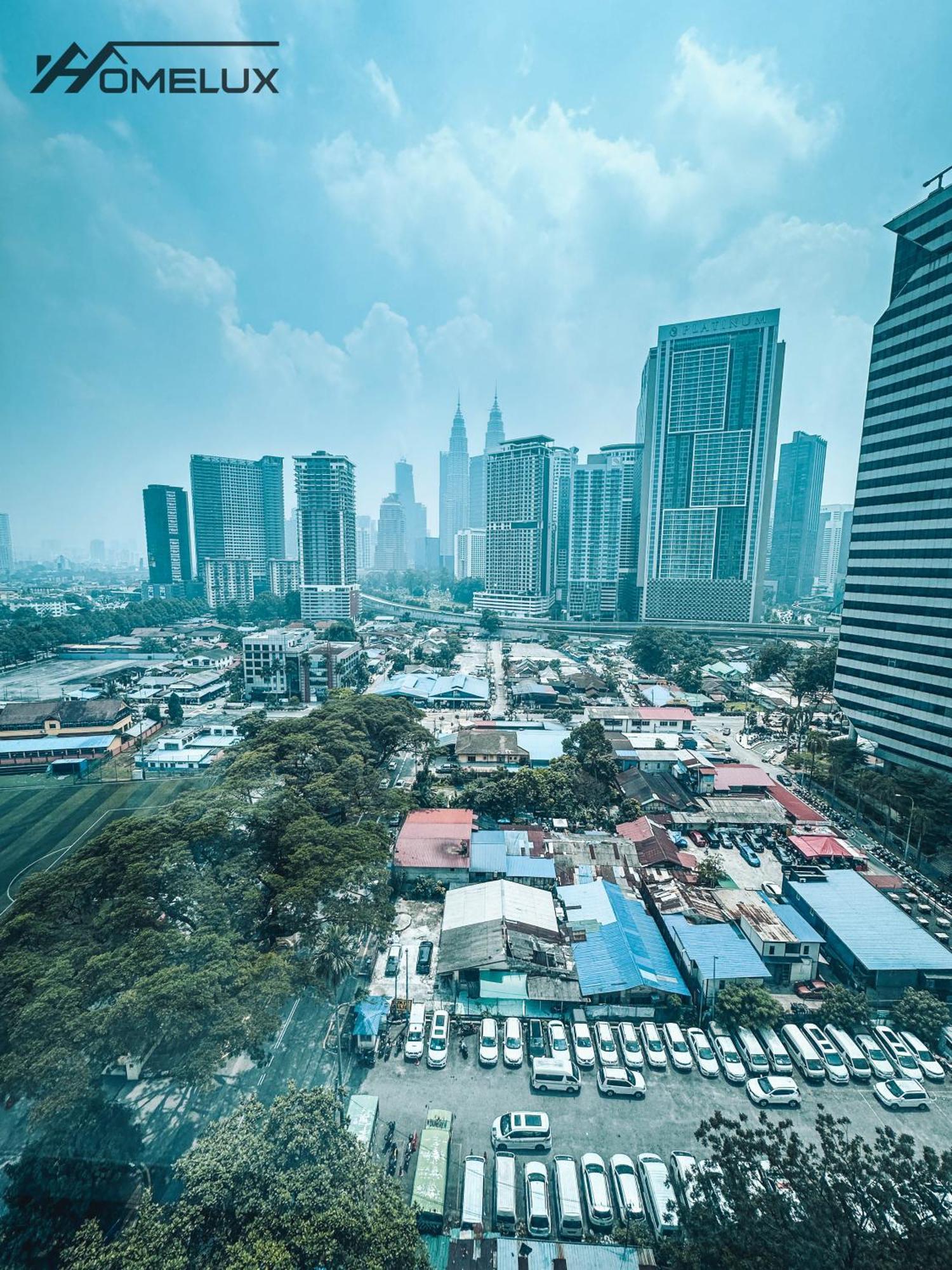 קואלה לומפור The Colony By Infinitum Best Pool View Klcc Trx Merdeka 118 Kl Tower מראה חיצוני תמונה