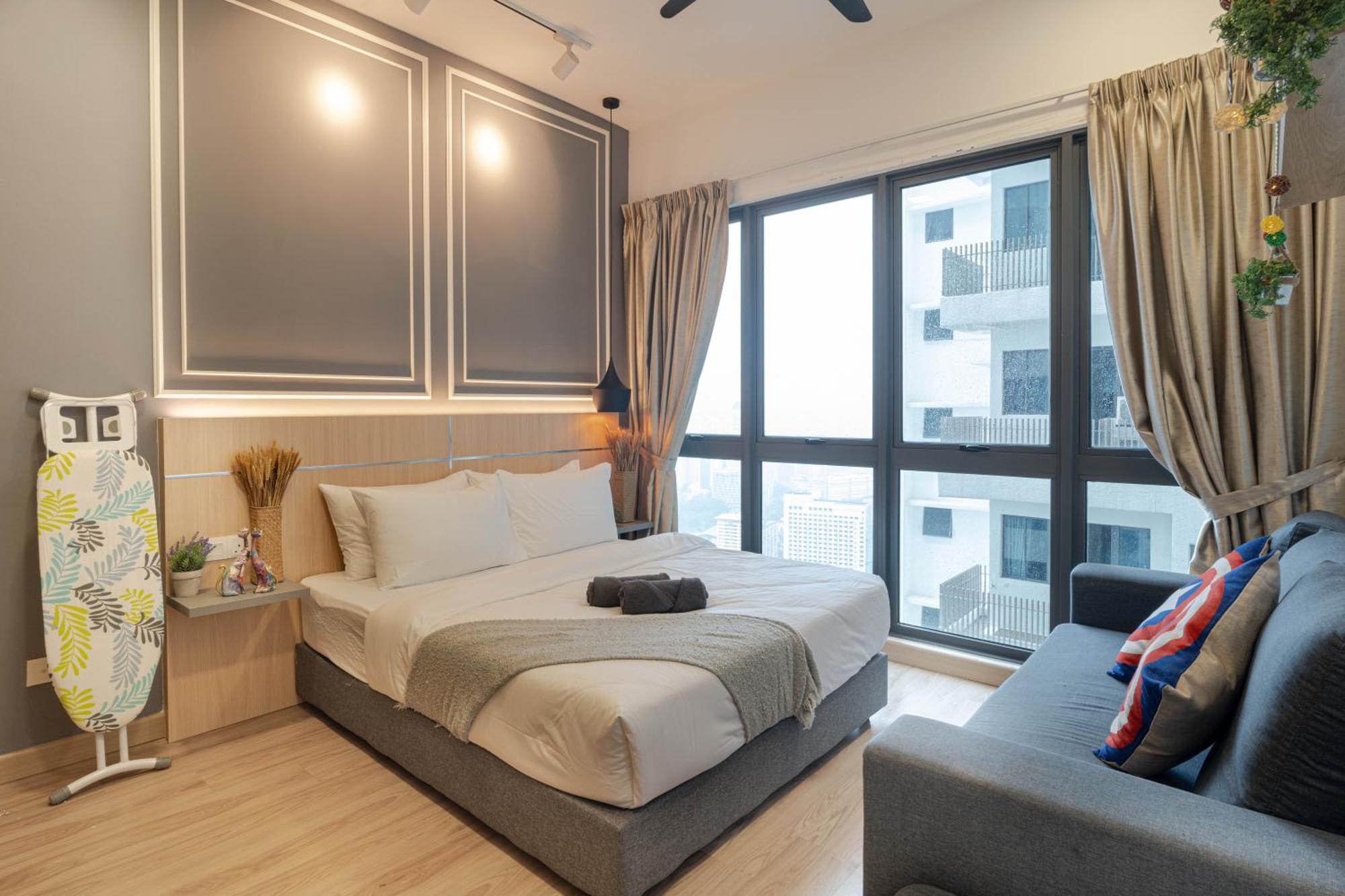 קואלה לומפור The Colony By Infinitum Best Pool View Klcc Trx Merdeka 118 Kl Tower מראה חיצוני תמונה